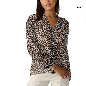 Sanctuary animal print button up Dolan shirt . Size medium